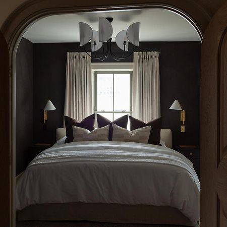Kat Florence Hotels Elora Kültér fotó
